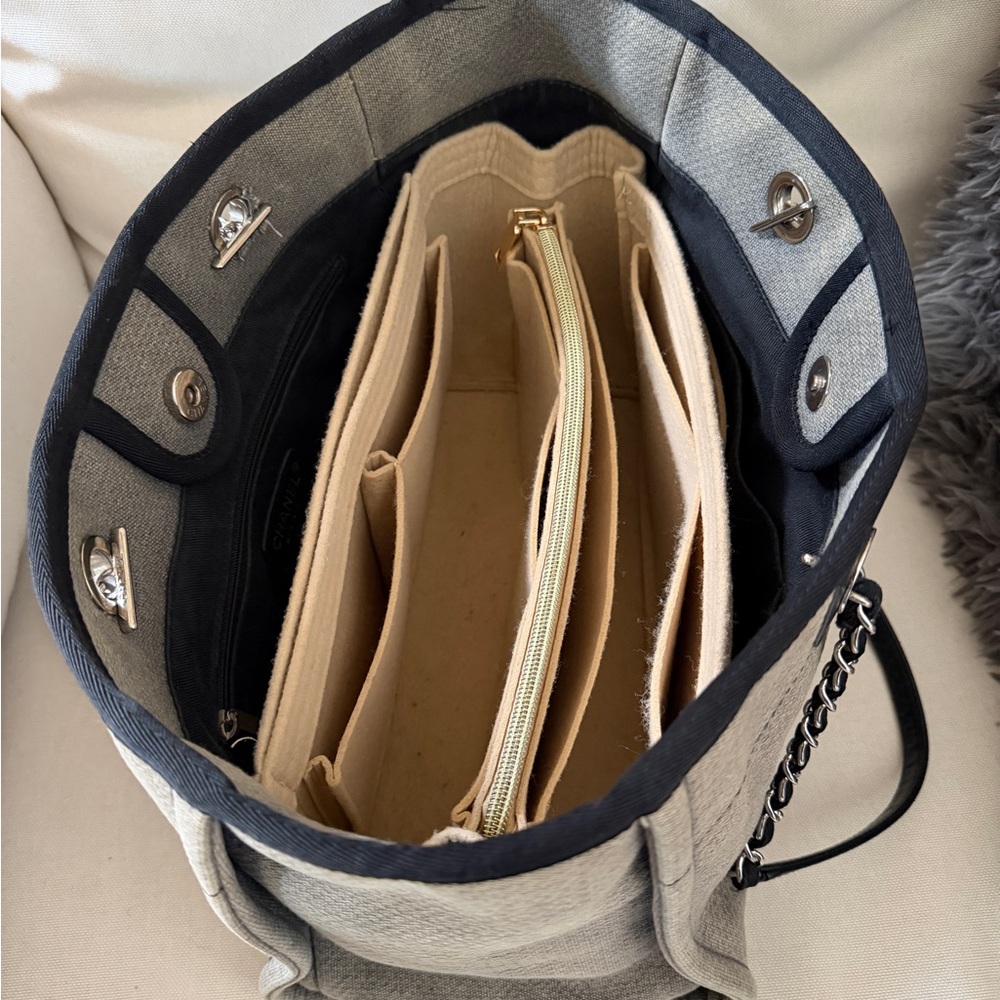 CHANEL Deauville Tote - Picture 8 of 16